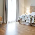 Monter Hotel
